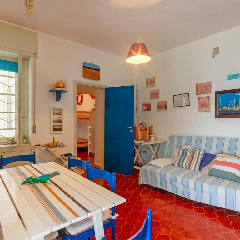 Pet Friendly Home In Trani With Wifi - Two-Bedroom Holiday Home - 3