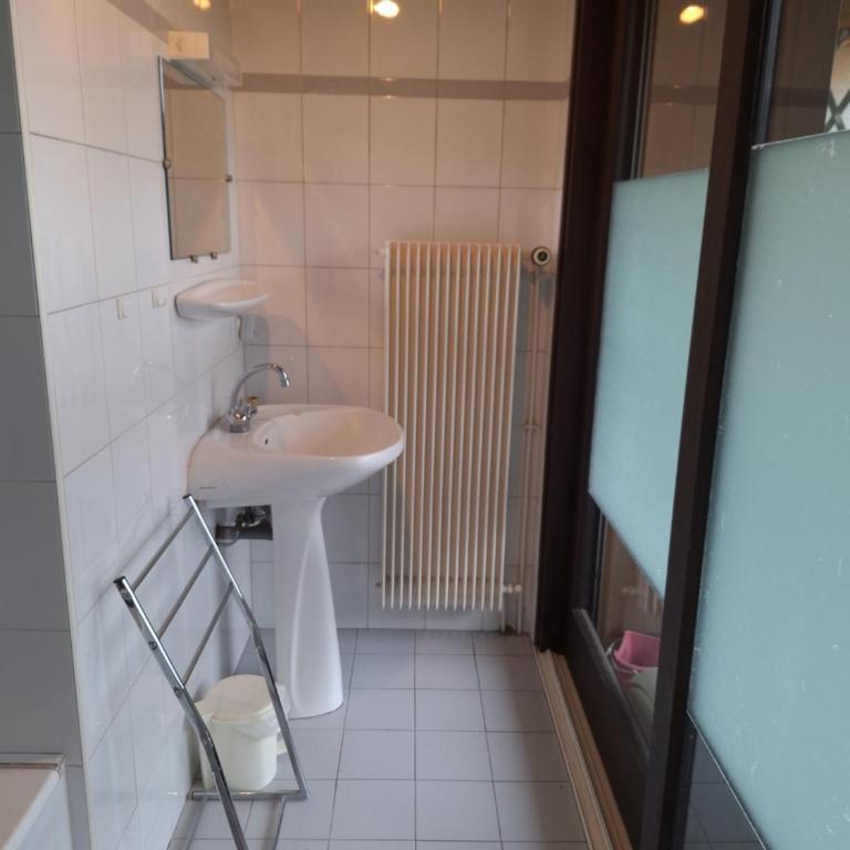 Charmant studio au calme dans le parc - Appartement 1 Chambre - 12