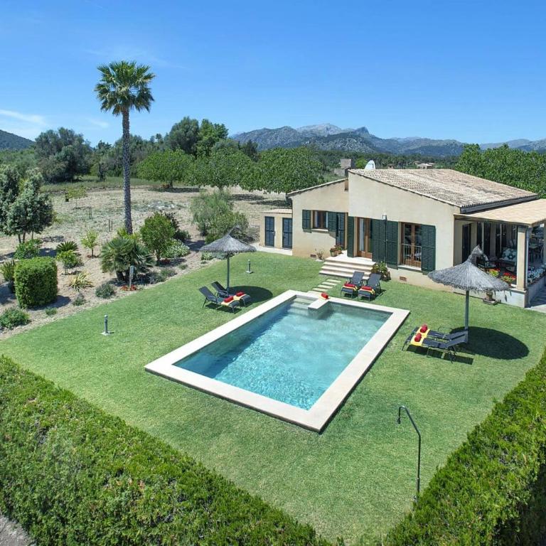 Villa Figueral by Villa Plus - Villa - 9