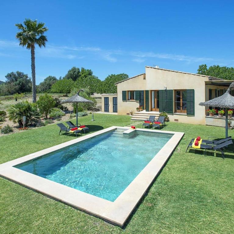 Villa Figueral by Villa Plus - Villa - 25