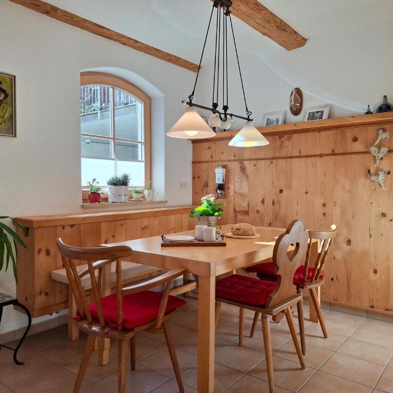 Ferienwohnung Böck, Wengen im Allgäu - Apartment mit 2 Schlafzimmern und Gartenblick - 2