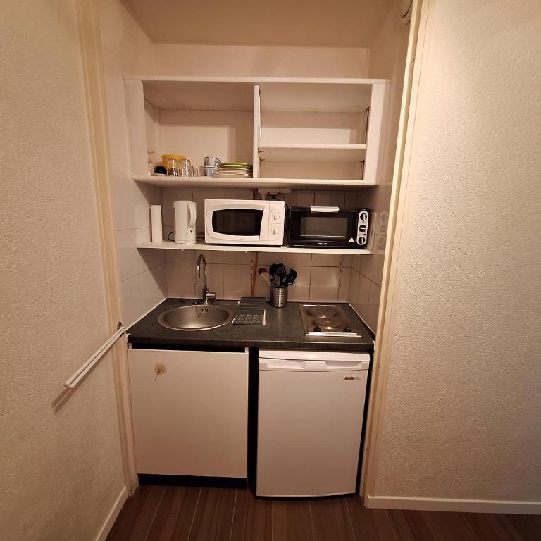 Charmant studio au calme dans le parc - Appartement 1 Chambre - 9