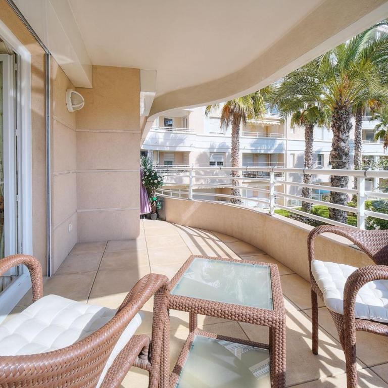 Spacieux 2 chambres TERRASSE, PARKING proche CENTRE VILLE A2B237 - Appartement avec Terrasse - 2