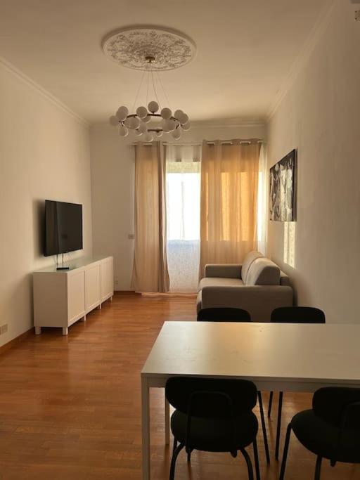 A casa di Leo - Appartamento con 1 Camera da Letto - 1