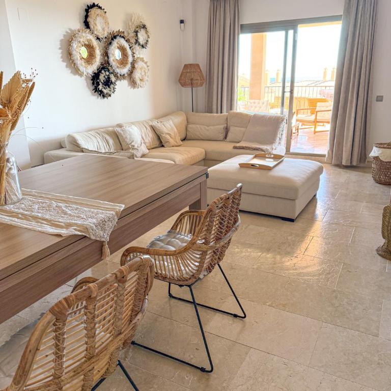 Sea and Mountain View Apartment with 4 Pools - Apartamento de 2 dormitorios con terraza y vistas al mar - 13