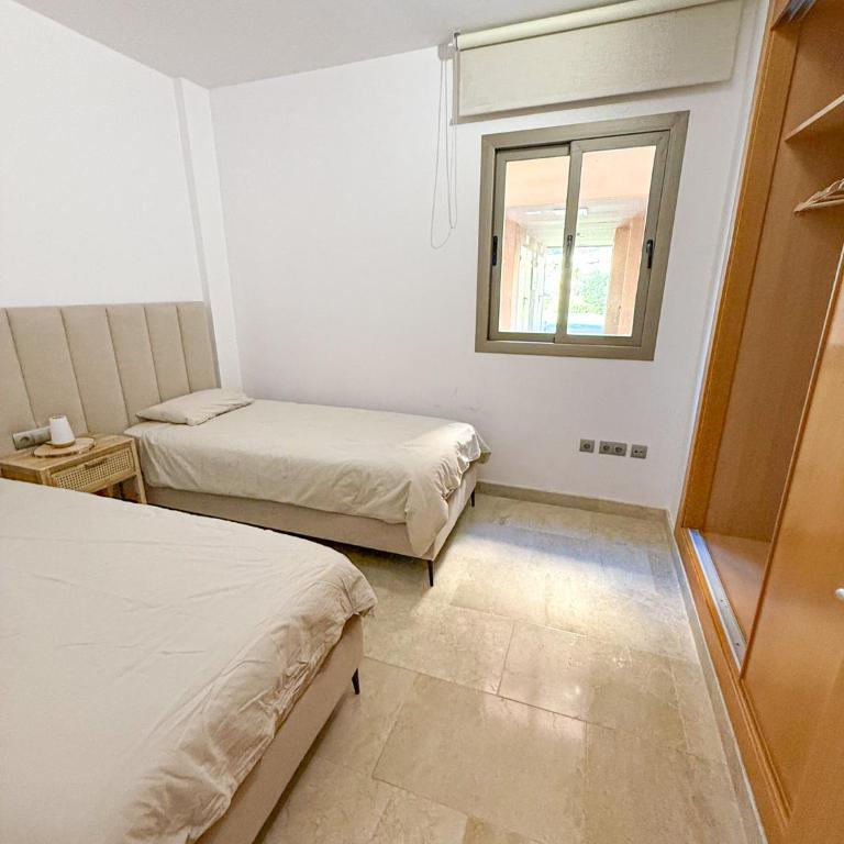 Sea and Mountain View Apartment with 4 Pools - Apartamento de 2 dormitorios con terraza y vistas al mar - 21