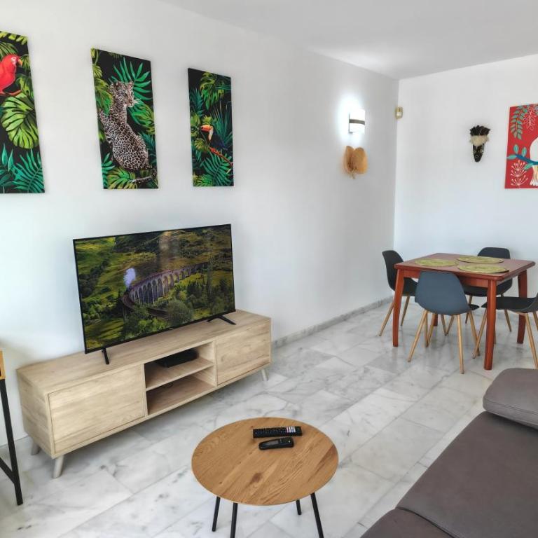 Skyline 5 Apartment with private balcony and nice views - One-Bedroom Apartment - 22