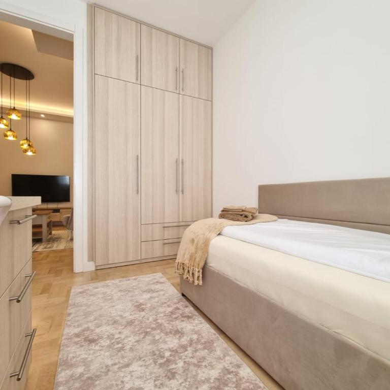 Apartment in Velika Aleja at Ilidža - Three-Bedroom Apartment - 8
