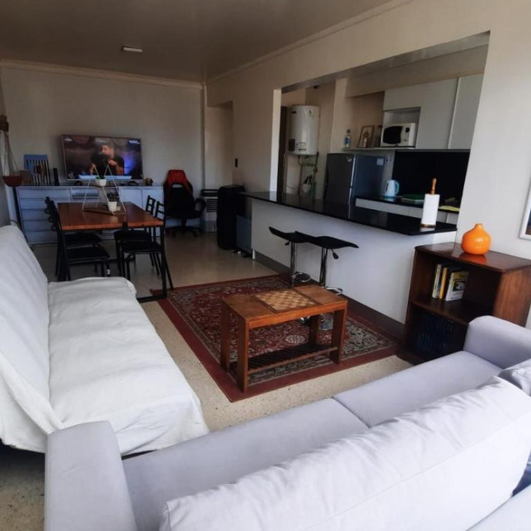 Departamento 2 ambientes , excelente ubicación - Apartamento de 1 dormitorio - 2