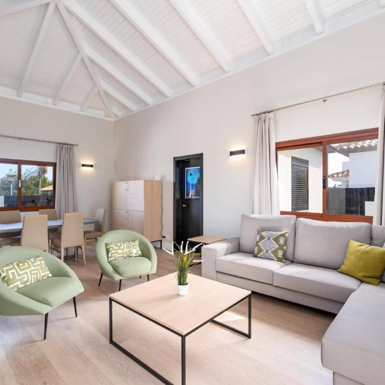 Villa Caleta Olas by Villa Plus - Villa - 4