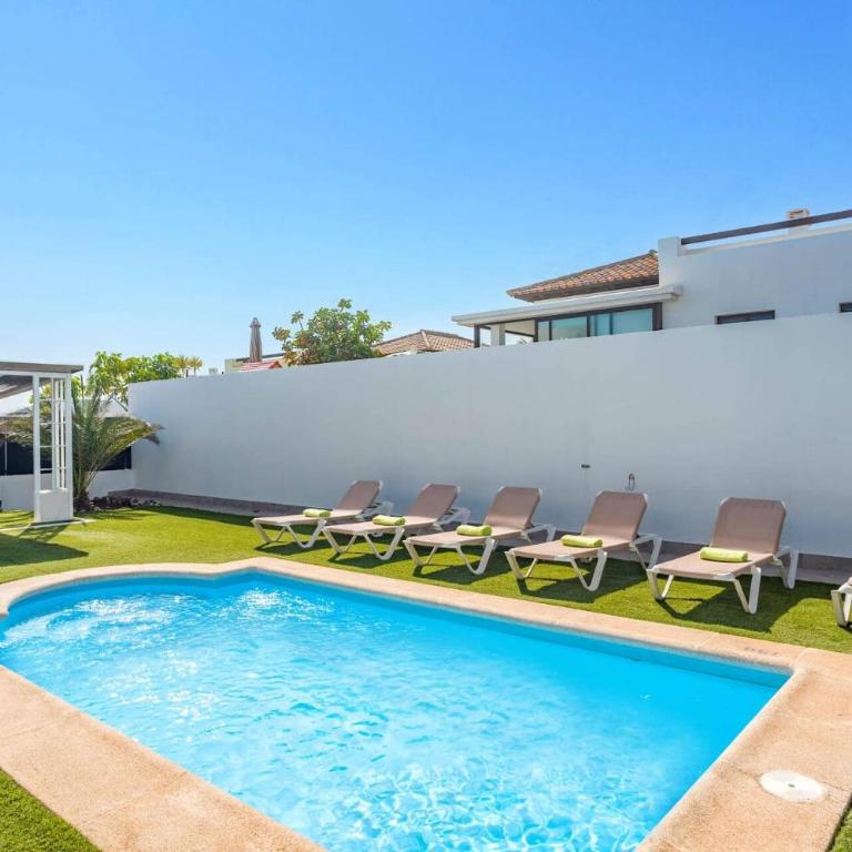 Villa Caleta Olas by Villa Plus - Villa - 16