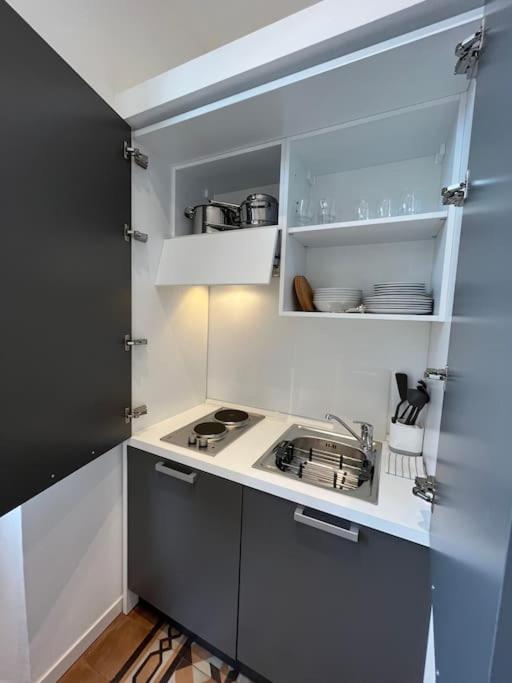 2BR 2BA Apartment Ultra-Fast WiFi steps to Metro - Casa con 2 Camere da Letto - 4