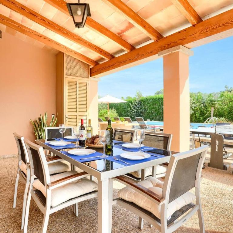 Villa Andreu by Villa Plus - Villa - 3