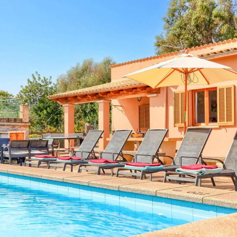 Villa Andreu by Villa Plus - Villa - 16