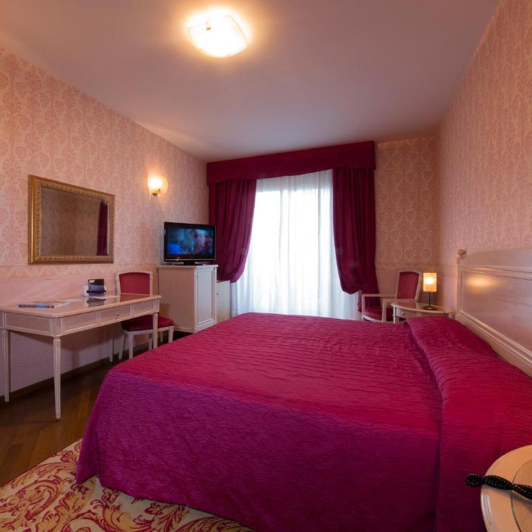 Hotel Catullo - Camera Superior Matrimoniale/Doppia con Letti Singoli con Vista Lago - 2