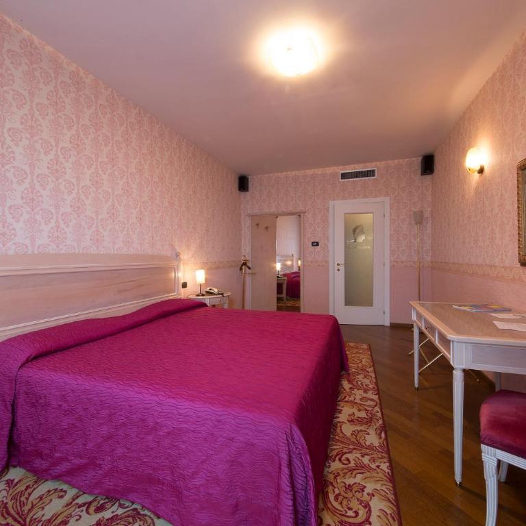 Hotel Catullo - Camera Superior Matrimoniale/Doppia con Letti Singoli con Vista Lago - 3