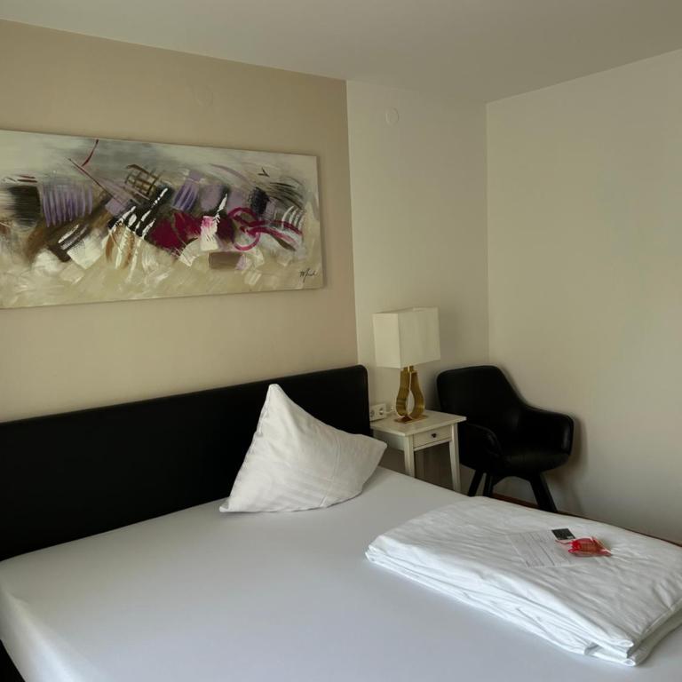 Hotel Berg - Doppelzimmer mit Balkon - 3