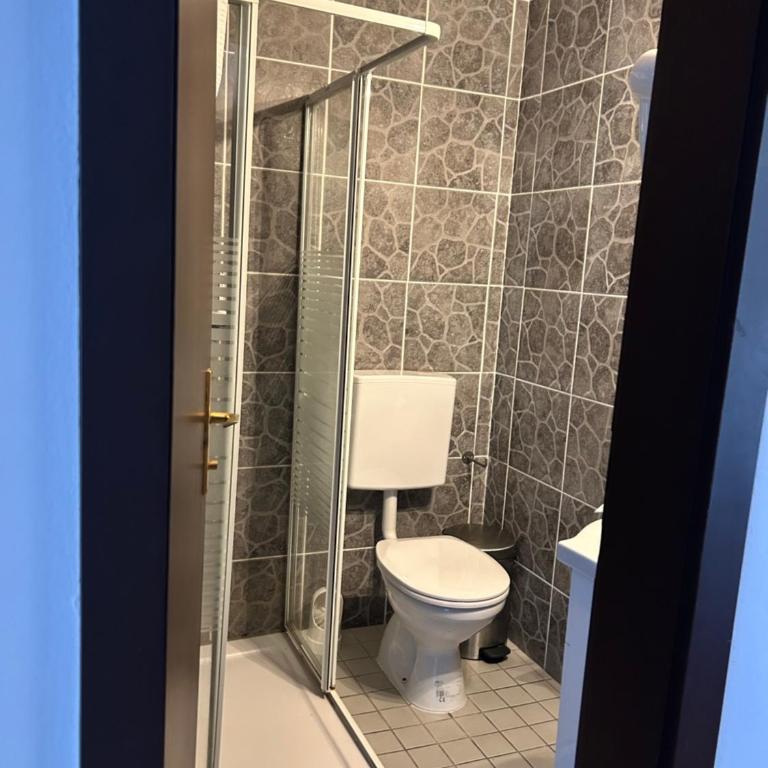 Hotel Berg - Doppelzimmer mit Balkon - 5