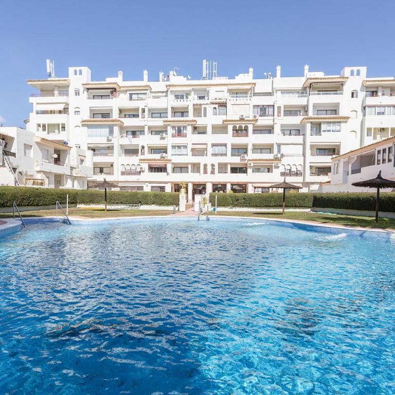 Vistahermosa Piscina Vistas - Apartamento Estudio con balcón - 3