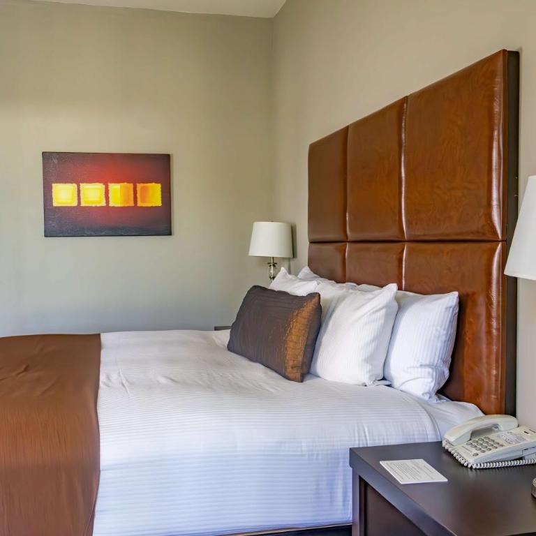 Best Western PLUS Monterrey Airport - King Room - Non-Smoking - 4