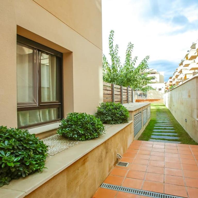 AL47 Spacious apartment near Fenals beach - Apartamento de 1 dormitorio con balcón - 3