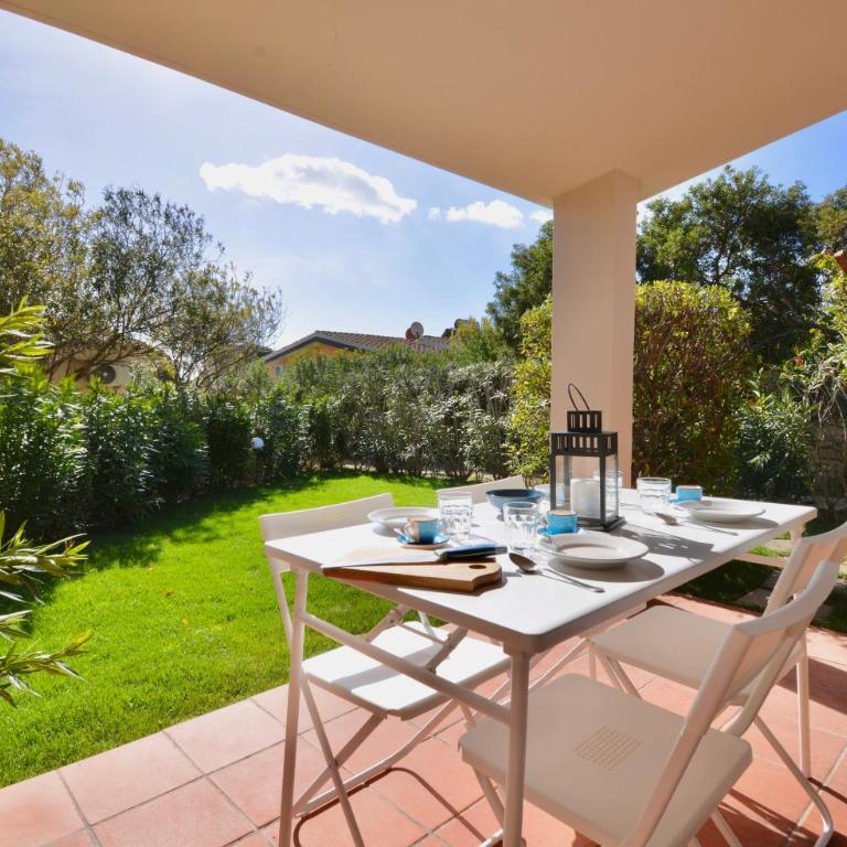 Residence in Costa Rei just 450 meters from the beach, apartments with air conditioning and outdoor private area - Appartamento con 1 Camera da Letto e Vista Giardino - 2