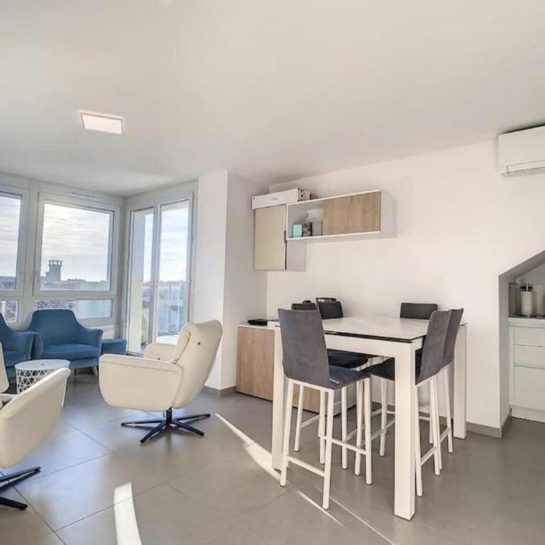 Appartement Rooftop 360 - JACUZZI - Parking - Clim - wifi - Appartement 2 Chambres - 11