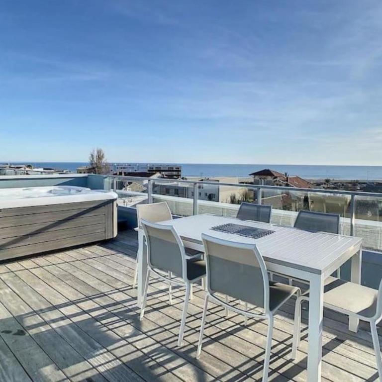 Appartement Rooftop 360 - JACUZZI - Parking - Clim - wifi - Appartement 2 Chambres - 10