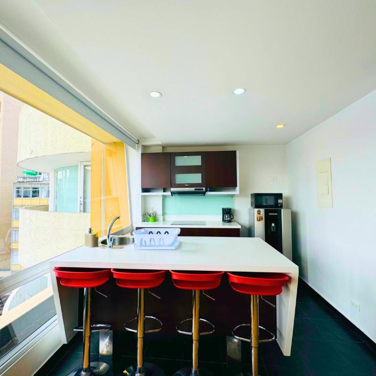 Aparta Suite Continental Bogotá - Apartamento con balcón - 2