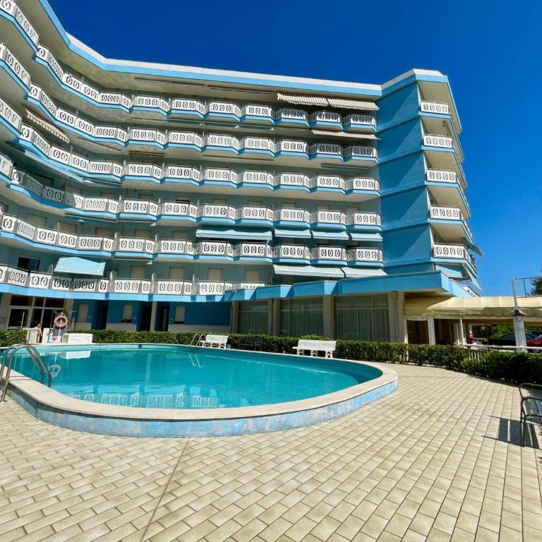 Sea view apartment with shared pool - Appartamento - 12