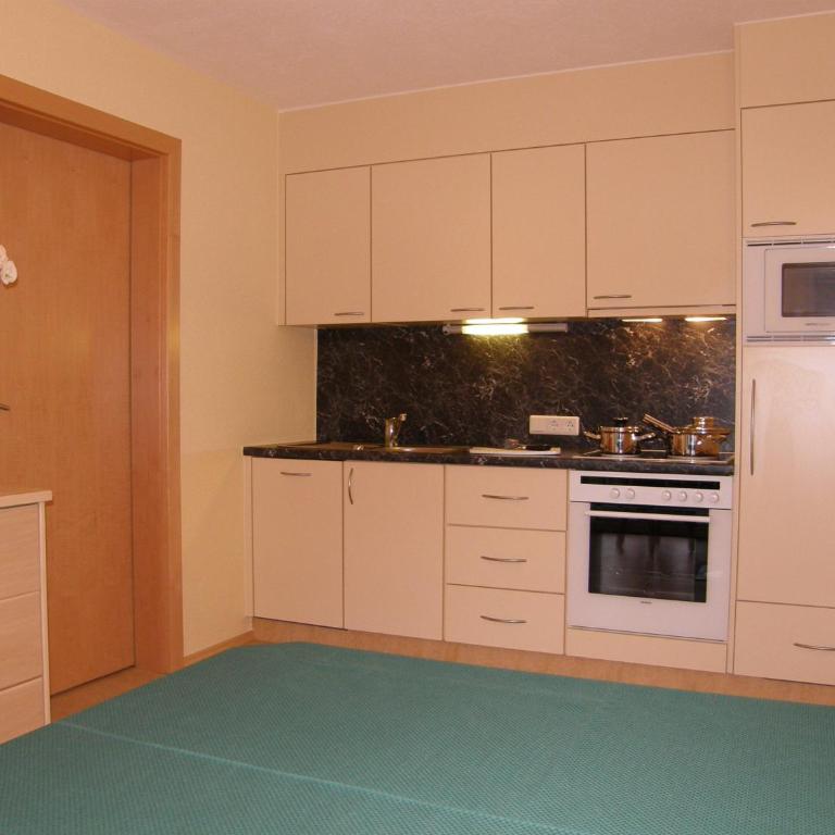 Appartement Arnika - Apartment mit 2 Schlafzimmern und Balkon - 48