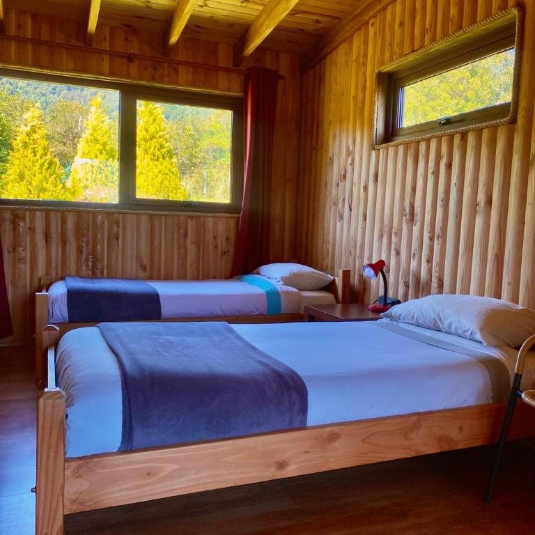 Las Bandurrias Eco Hostal - Habitación Familiar con baño privado - 2