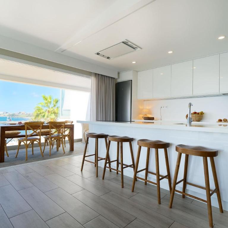 Deva Beach Boutique Apartments - Apartment with Sea View - 15