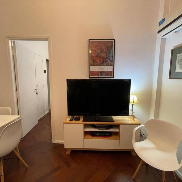 Retiro 2 Cómodos ambientes 2do - Apartamento de 1 dormitorio - 4
