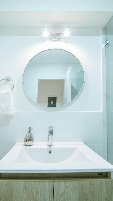 Moderno Loft a Pasos del Centro - Apartamento de 1 dormitorio - 23