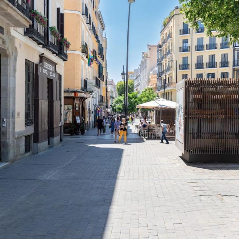 AR Lavapiés céntrico apartamento con patio - One-Bedroom Apartment - 31