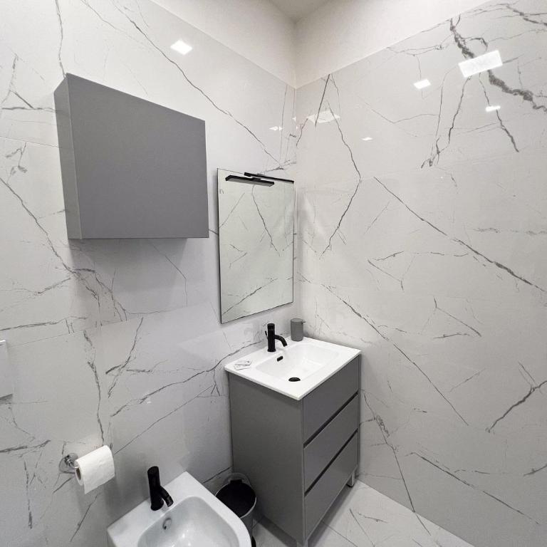 Leoscar Apartment in Catania center Self Check-in - Casa Vacanze - 10