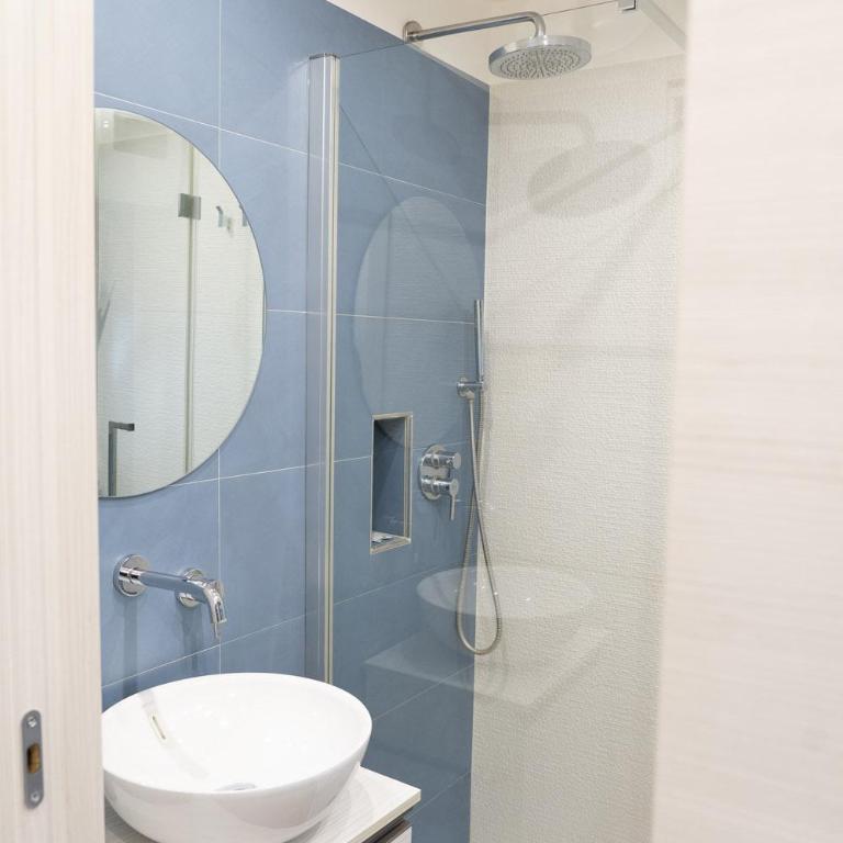 SuiteCentralSolution - One-Bedroom House - 11