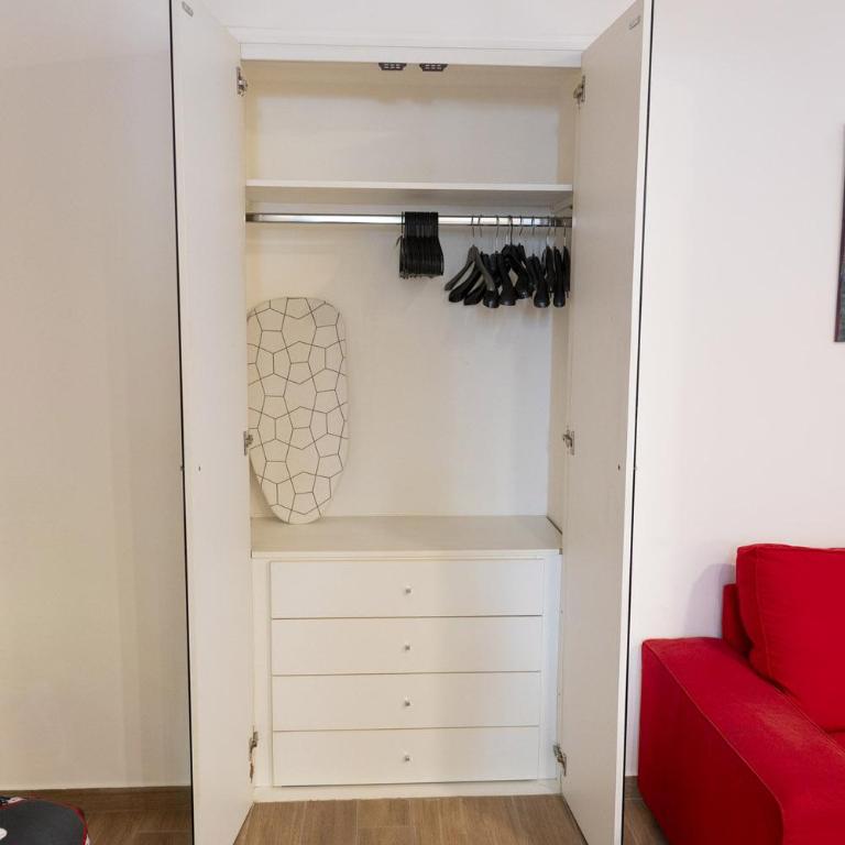 SuiteCentralSolution - One-Bedroom House - 14
