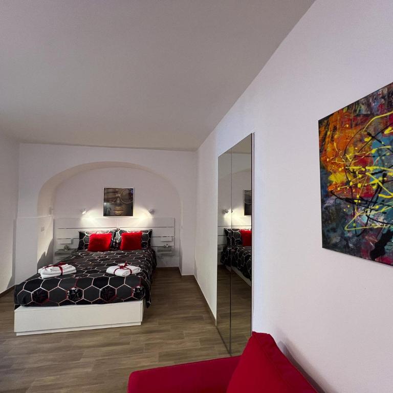 SuiteCentralSolution - One-Bedroom House - 16