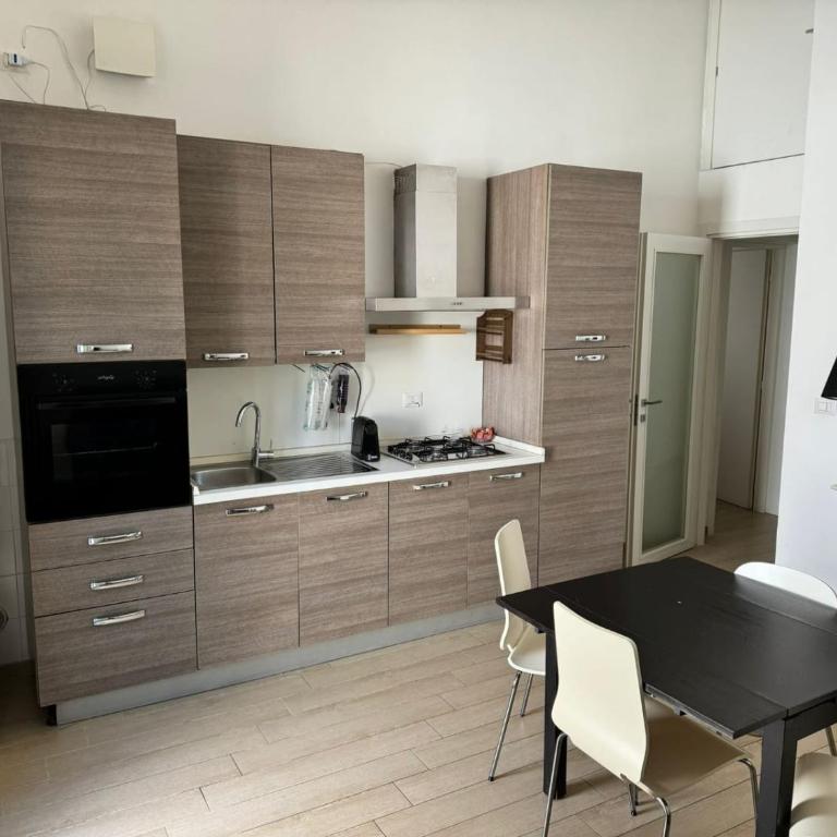 Carrassi Central Home Con parcheggio privato - Two-Bedroom House - 2