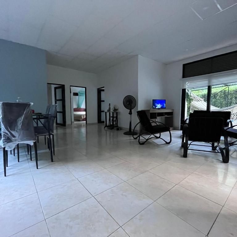 Condominio la Orquídea - Apulo - Casa de 3 dormitorios - 6