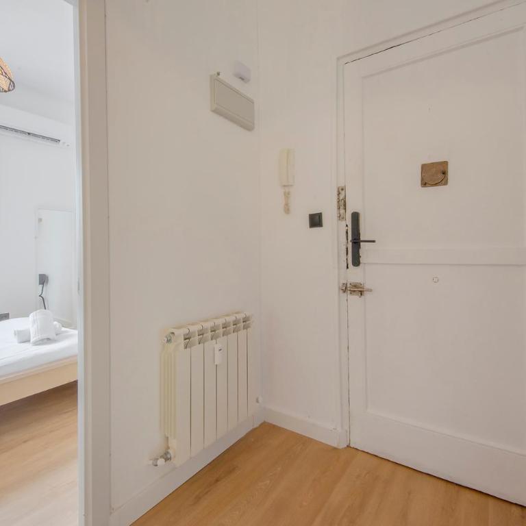 Aventura y tradición en La Latina, conoce Toledo 77 - Apartment - 2