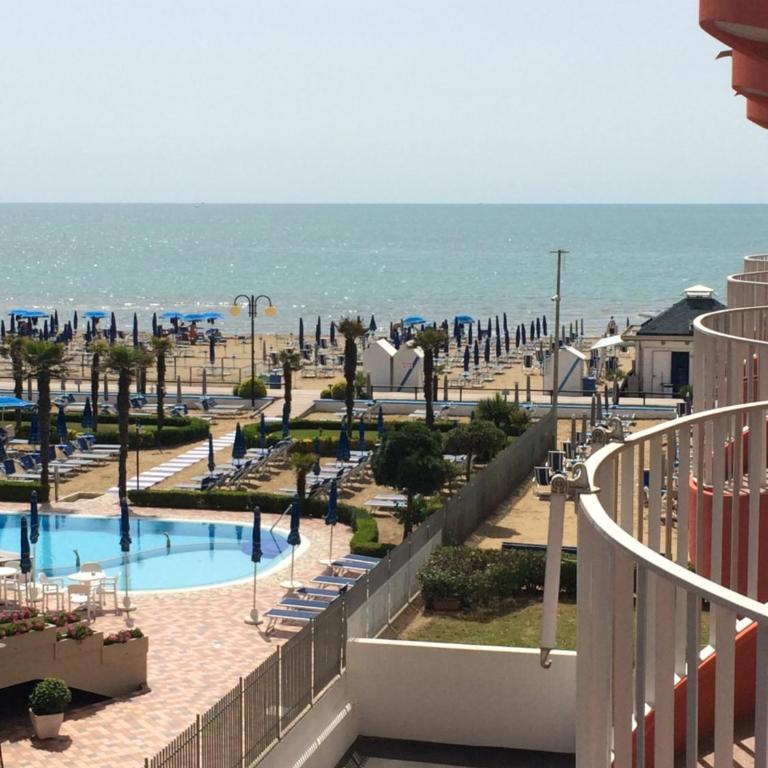 RESIDENCE APOLLO - WALTERIGATO Apartments SOLO PER FAMIGLIE - Appartamento con 2 Camere da Letto - 1