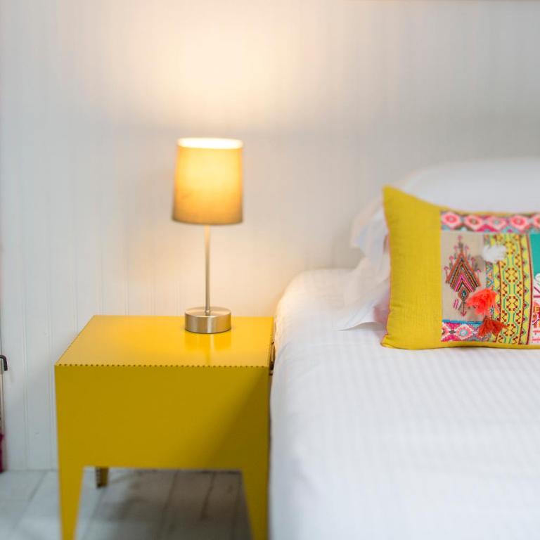 Une Chambre Chez Dupont - Chambre Double Supérieure - Albert Pîtres - 3