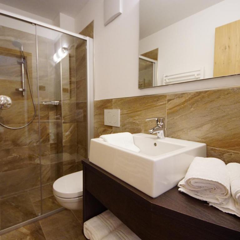 Chalet Apartments Ambria - Appartamento con 2 Camere da Letto e Balcone - 10