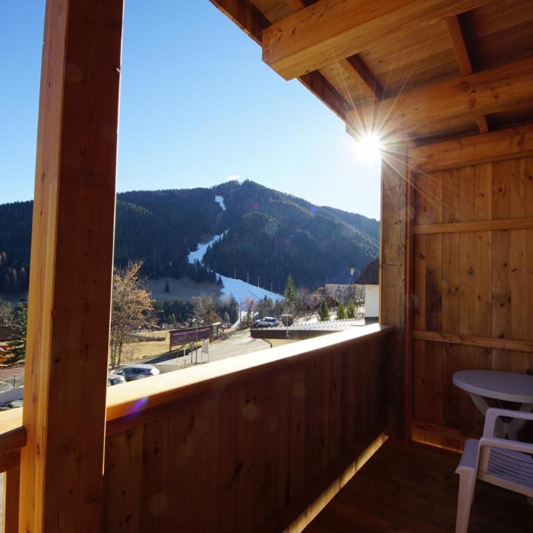 Chalet Apartments Ambria - Appartamento con 2 Camere da Letto e Balcone - 9