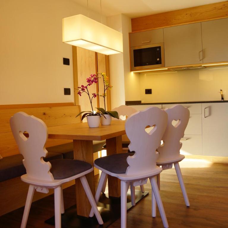 Chalet Apartments Ambria - Appartamento con 2 Camere da Letto e Balcone - 7