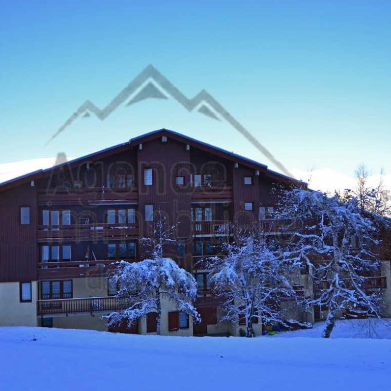 Duplex rénové 8 pers. à 3 min des pistes avec balcon et parking gratuit - FR-1-329-94 - Apartment - 9