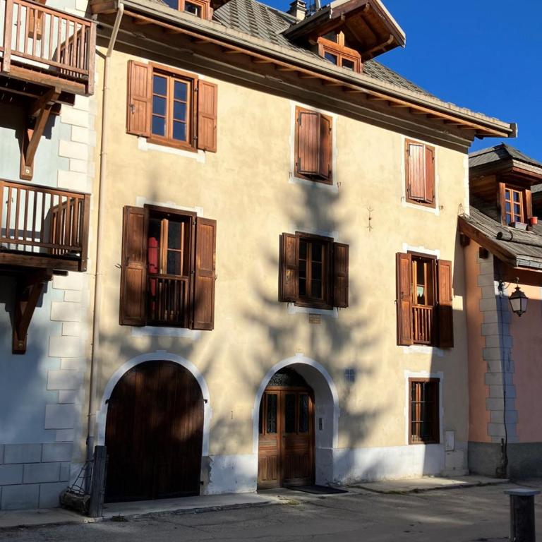 Charmant 2 pièces avec Wi-Fi et parking à La Salle-les-Alpes - FR-1-762-53 - Appartement - 11